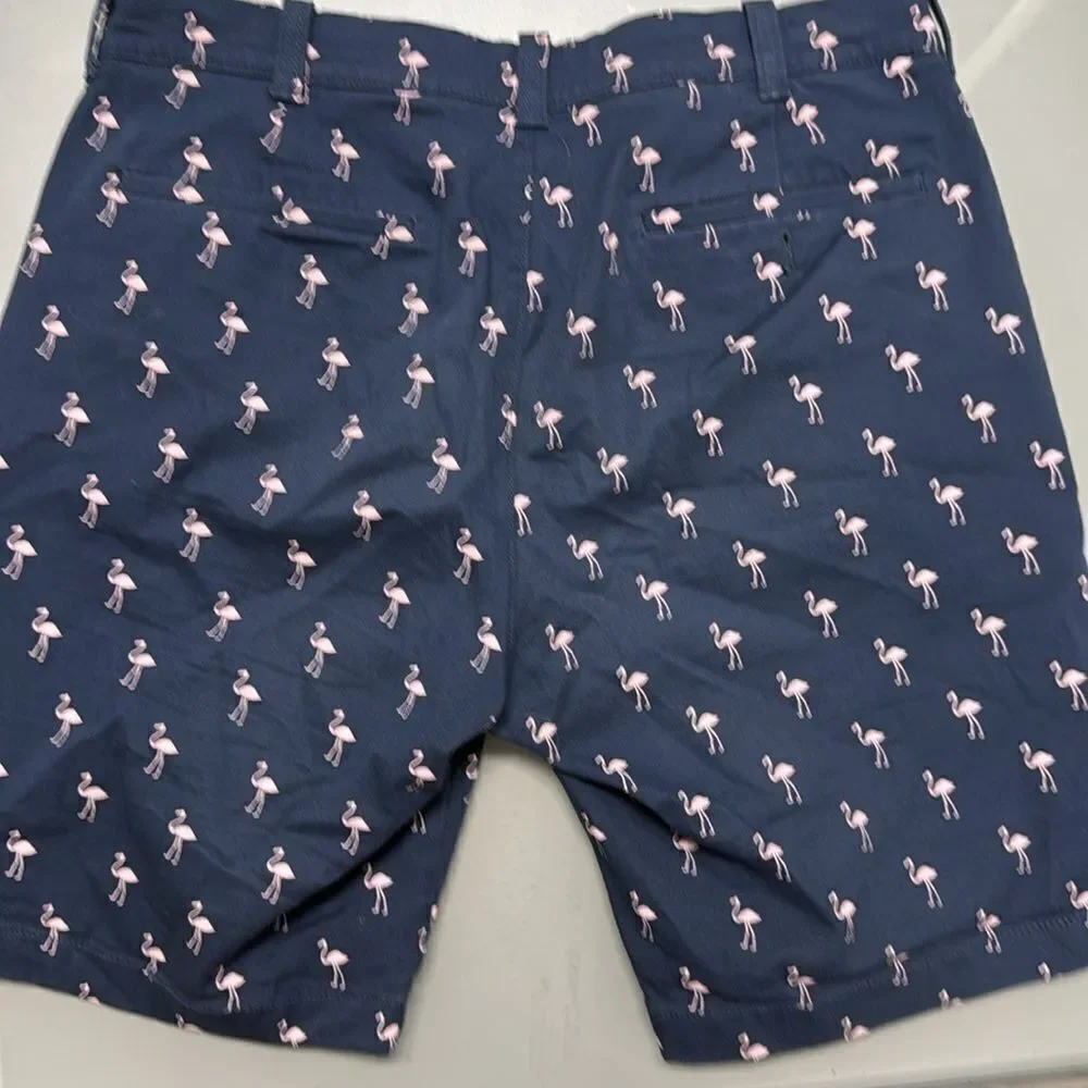 J. CREW - Never Worn Mens Shorts - Size 32 - Navy & Pink Flamingo - Pockets NWOT